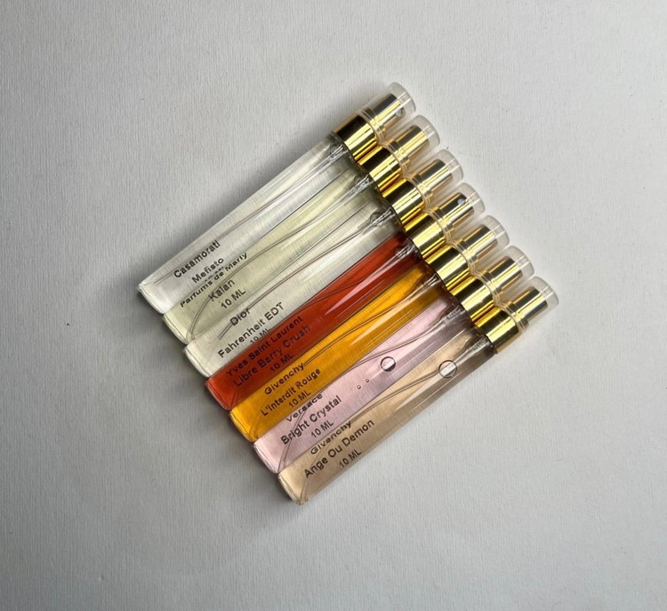 عطر دونا تروساردی کیفیت اصلی اورجینال